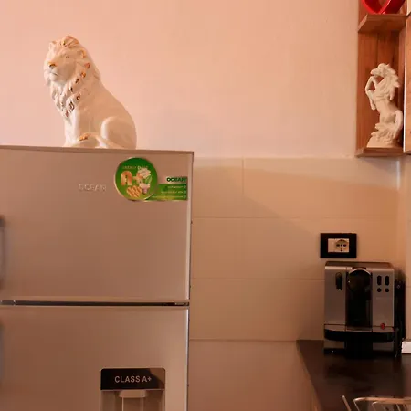 Rose *